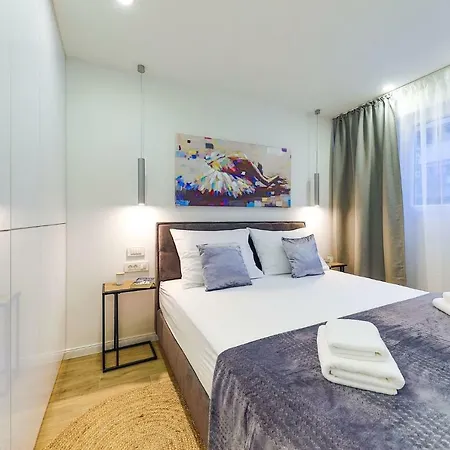 Onesta Appartement *
