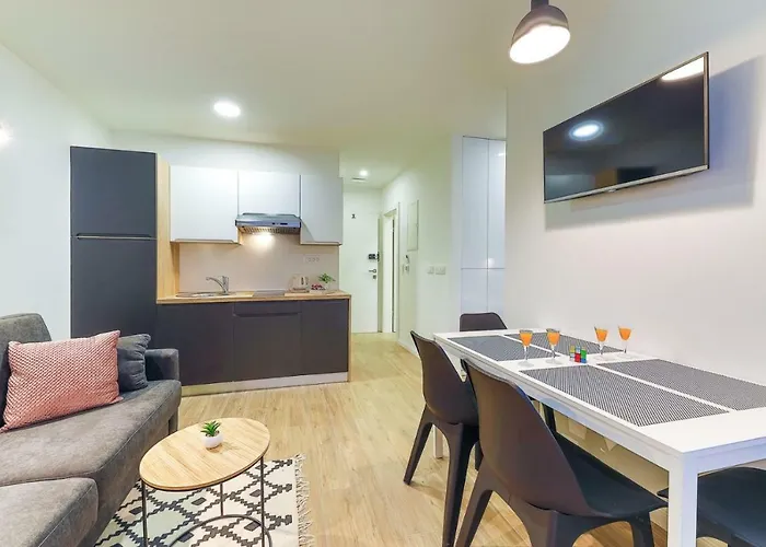 Onesta Apartment