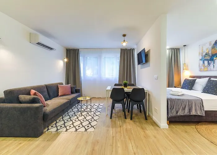 Onesta Apartment *