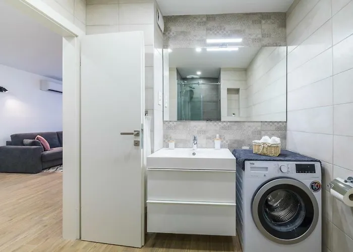 Onesta Apartment *